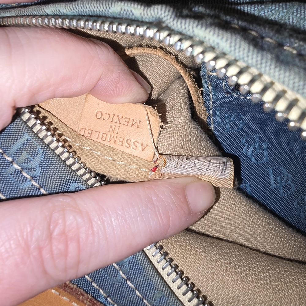 SOLD Dooney & Bourke Denim & Leather Hobo Shoulder Bag Project Purse AS-IS - Picture 10 of 10